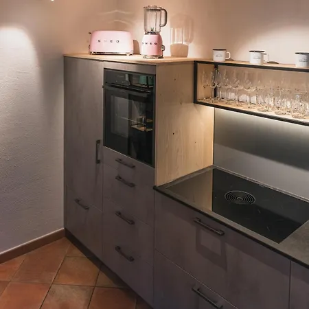 Dorfchalets - Alma Inkl Tauern Therme Eintritt & Sommerkarte * カプルーン