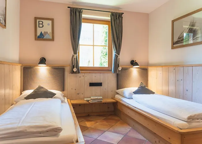 Dorfchalets - Alma Inkl Tauern Therme Eintritt & Sommerkarte Dom wakacyjny